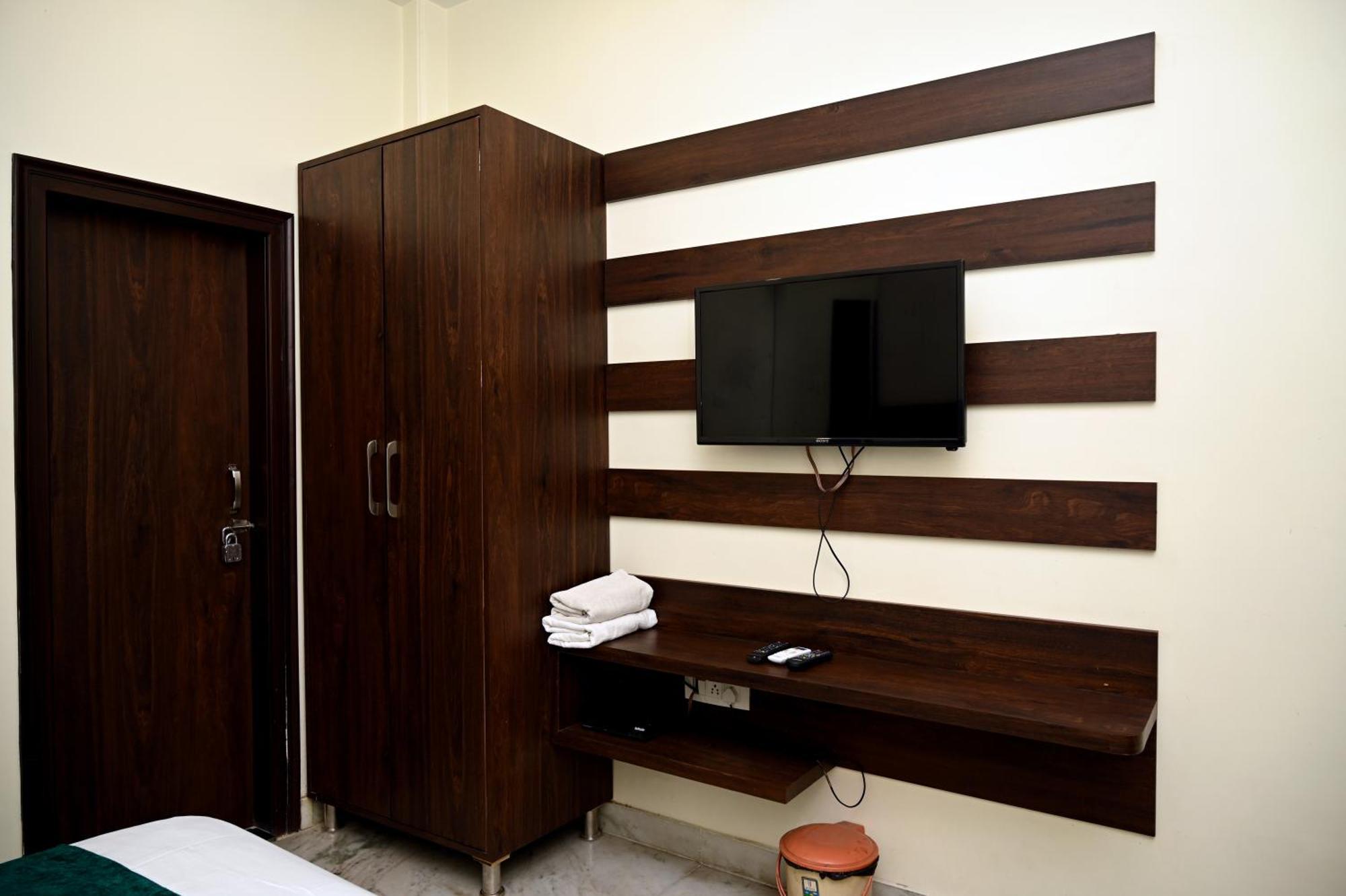 Hotel Pulse Inn Near Railway Station Jaipur Exterior foto